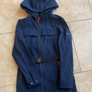 Hunter Dark Blue fleece lined Raincoat with Hood and Belt. Size XS.